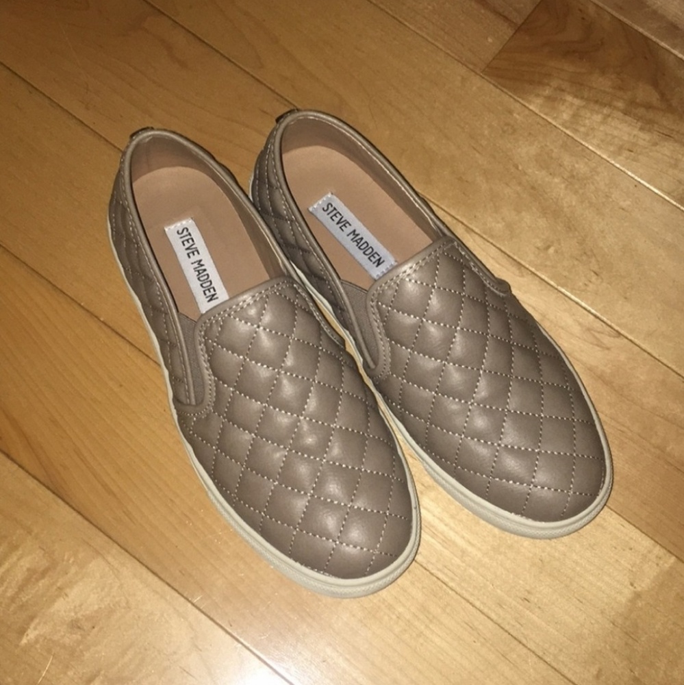 Steve Madden flats